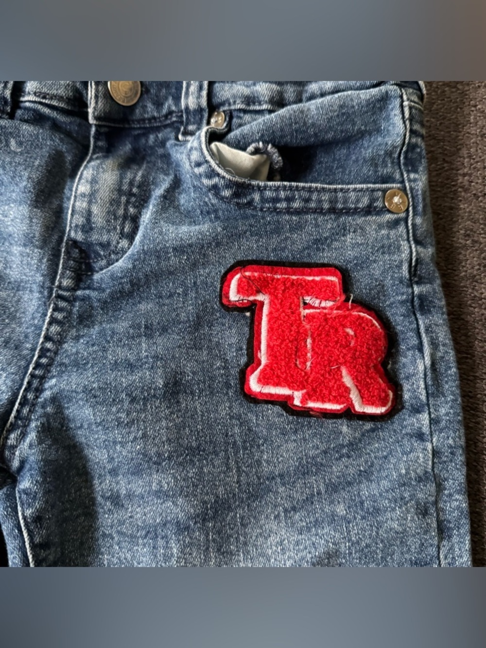 True Religion Blue Denim Jean Shorts Horseshoe Pocket Red TR logo appliqué M 10 - Picture 2 of 11